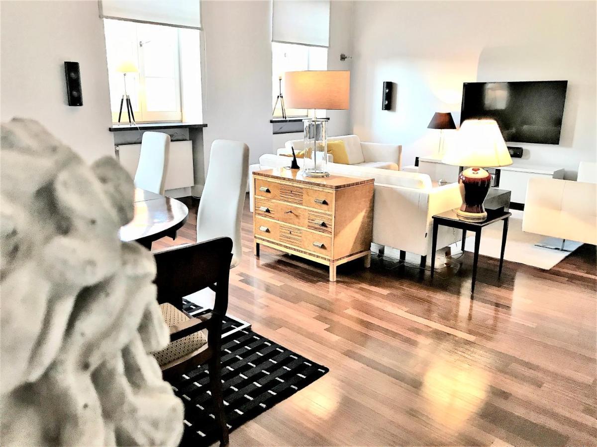 Mondrian Luxury Suites & Apartments Old Town Varsó Kültér fotó