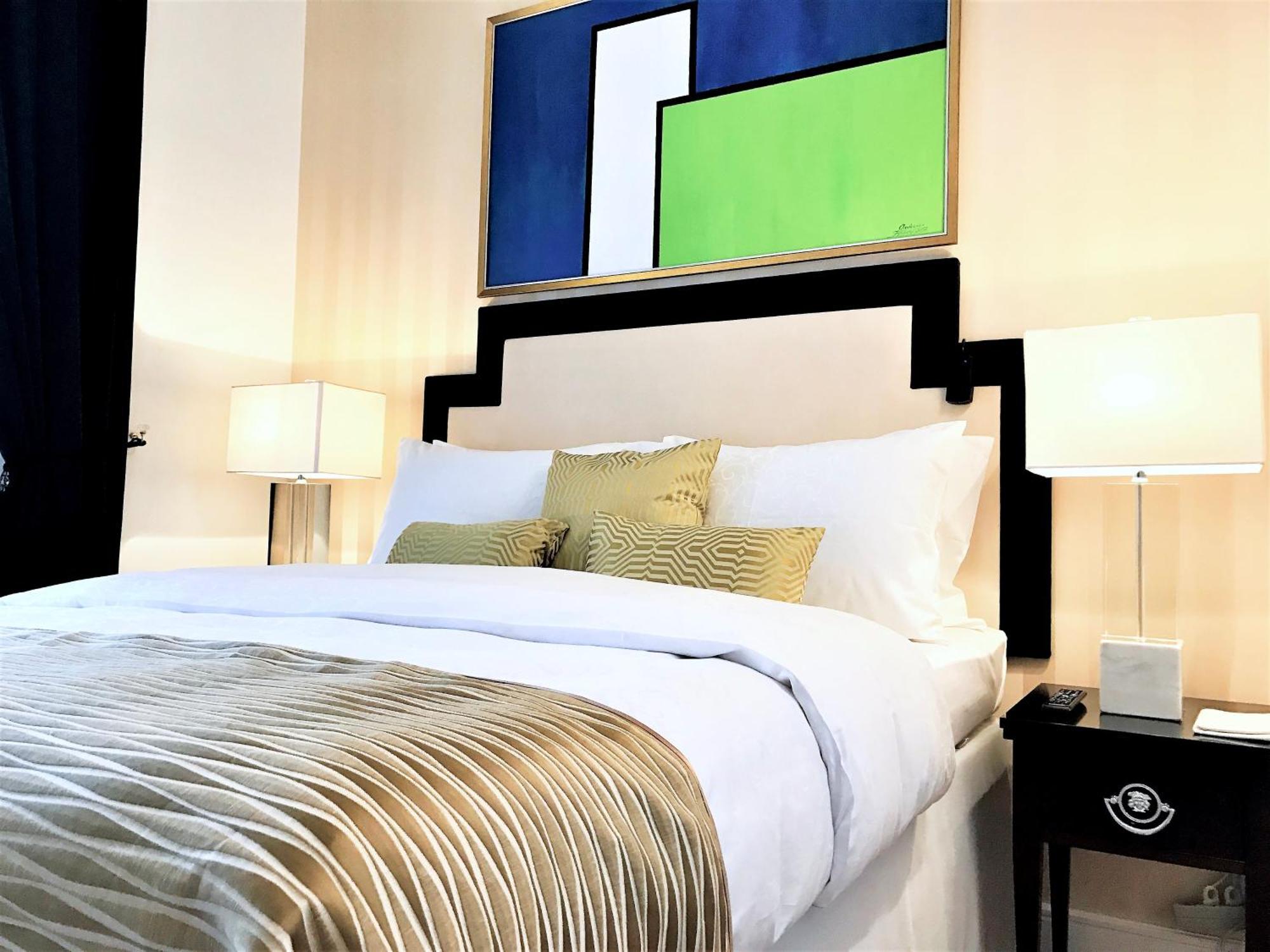 Mondrian Luxury Suites & Apartments Old Town Varsó Szoba fotó
